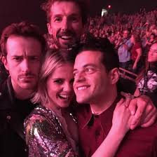 Also starring lucy boynton, gwilym lee, ben hardy, joe mazzello, aidan gillen and more. Bohemian Rhapsody Cast Hanging Out Popsugar Entertainment