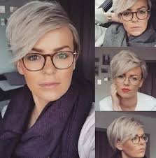 Diese trendfrisuren, haarschnitte und haarfarben tragen wir in diesem jahr. Die Moderne 20 Ideen Zu Frisuren Fur Brillentragerinnen 2020 Freche Frisuren Frisuren Kurze Haare Blond Kurzhaarfrisuren Frisuren Kurz