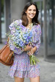 Paulina krupińska (29 l.) zyskała sławę w 2012 roku po wygraniu tytułu miss polonia. Paulina Krupinska Karpiel Wszyscy Bali Sie Ze Przyjedzie Tutaj Wymalowana Modelka Z Warszawy I Bedzie Miala Dwie Lewe Rece Do Roboty Twoj Styl