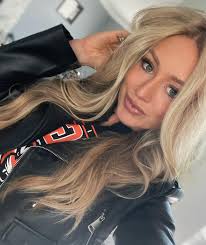 Ashley Hammel (@ashley_hammel23) • Instagram photos and videos