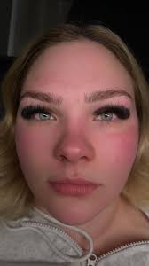 Who can recommend a lash tech for natural looking extensions in Dickson, TN?