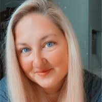 Angela Keel's Instagram, Twitter & Facebook