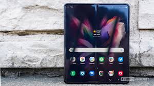 You can easily switch cell phone carriers without having to purchase a new phone, as long as the phone is compatible with the carrier of your choosing. Unlocked Phones Pros And Cons Android Authority