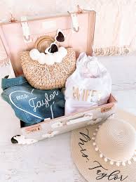 Bridal shower or couples' shower? Bridal Shower Gift Ideas Archives Wedding Favorites