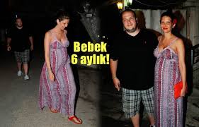 Gökbakar villayı eşi ve iki çocuğunun annesi olan selin gökbakarı'ın üzerine yaptı. Sahan Gokbakar Baba Oluyor