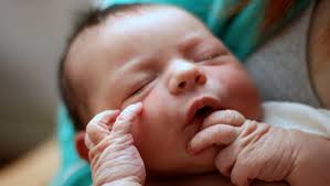 13 tips for surviving the first month of motherhood