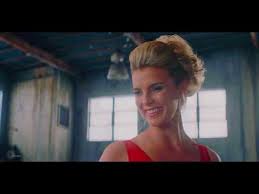 Betty gilpin, who starred in the show which revolves around fictional characters of women's professional wrestling circuits from the 80s, recently penned down a heartfelt eulogy where she. Glow Star Betty Gilpin On How Wrestling Is Like Hollywood Youtube
