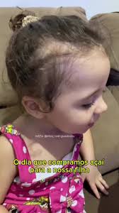 Menina Que Fica Experimentando Açaí