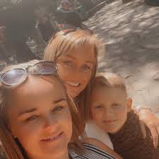 Livi Lee South thanks customers for support