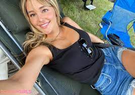 Hassie Harrison Nude OnlyFans Leaked Photo #5 - TopFapGirls