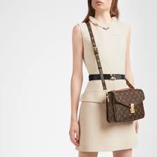 Women's fashion accessories clothing stores. Kleine Handtasche Zum Umhangen Fur Damen Louis Vuitton