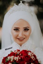 Nisanur Kuafor Gelin Fotografciligi Guzel Turban Elbise Dugun