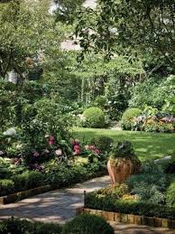 Examples Of Landscaping Ideas That Can Be Applied On Your Home Page Beautiful Gardens Dream Garden Garden Planning