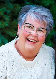 Teacher turns travel into side hustle