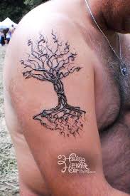 Tree Henna Works For Men If Not Done With Too Many Girly Swirls Men Henna Tattoo Henna Tattoo Henna Men