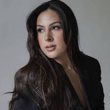 Ana Berumen's Instagram, Twitter & Facebook