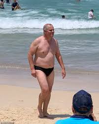 He spoke to reporters sunday morning while visiting. Scott Morrison Scomo Takes A Swim Bronte Beach With His Daughters And His Mother On Boxing Day Express Digest