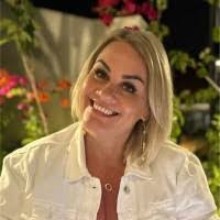 Jonathan Begg's Instagram, Twitter & Facebook