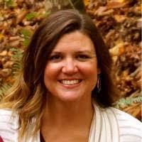 Alexis Satchell's Instagram, Twitter & Facebook