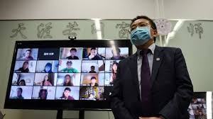 Lebih jelas simak contoh penggunaan aplikasi ini dalam format video. Virus Corona Bagaimana Covid 19 Memaksa Terjadinya Eksperimen Kerja Dari Rumah Secara Nasional Bbc News Indonesia