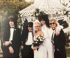 Heather locklear shares scandalous throwback photo with then husband. Heather Locklear And Tommy Lee Dating Gossip News Photos