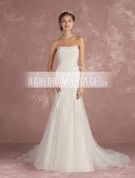 Découvrez la collection vraivrai, des robes de mariée au style princesse, sirène, dentelle se mélangeant à des robes au style pure et structuré. Robe De Mariee Sirene 2018 Robe Bustier Avec Traine Courte Robe2013983 Robedumariage Com