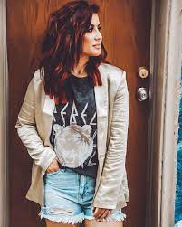 Chelsea Deboer On Instagram Aaaaaand I Am Now A Believer That Everyone Needs A Gold Blazer Becau Chelsea Houska Hair Chelsea Houska Hair Color Chelsea Houska