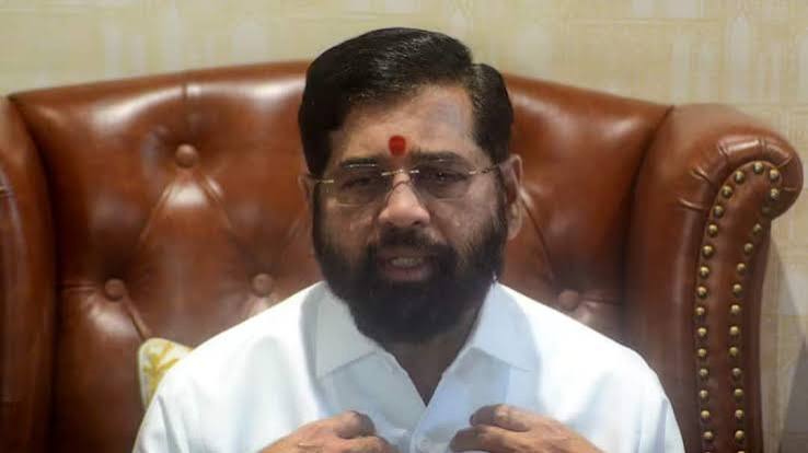 Eknath Shinde reached village Daregaon Satara may take Decision on Maharashtra New Cabinet | CM पर सस्पेंस के बीच एकनाथ शिंदे 'आउट ऑफ रीच'! महाराष्ट्र की राजनीति में आज होगा बड़ा फैसला