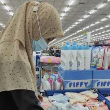 Bagai pinang di belah dua. Ummi Nasirah Ø¹Ù„Ù‰ ØªÙˆÙŠØªØ± Manusia Dan Kekurangan Tak Pernah Terlepas Bagai Dakwat Dan Kertas Tapi Kekurangan Itu Bukan Satu Kehinaan Kerana Kita Juga Ada Kelebihan Ketika Itu Tampunglah Kekurangan Itu Dengan Kelebihan Yang Ada Dan
