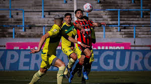 Tyc sports estuvo en el interior de la cancha y se pudo ver que el césped no está en óptimas condiciones, por lo que es una incógnita saber si en. Patronato Le Gano A Aldosivi Por La Primera Fecha La Cabala