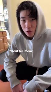 I’M SO WEAK 😭😭😂 @derek_liu #asian #chinese #siblings #siblingcheck  #family #littlebrother