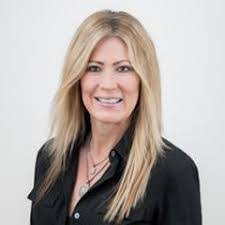 Wendy Laughlin's Instagram, Twitter & Facebook