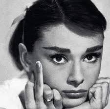 Tantos Gilipollas Sueltos Me Marean