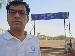 Assalam o alikum Good evening everyone ☺ 11 km Running 🏃‍♂️ 12k steps  Allhumdillah🚶‍♂️ T20 match Got out very firstball