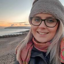 Louise Sweeney (@Louise_Sweeneyy)