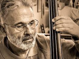 Gary Karr passed away yesterday. He was one of the most important double  bass players of the last century. He was born in 1941, in Los Angeles, into  a family of bassists.