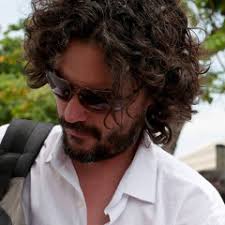 Stream Robert Stromberg music