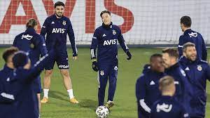 Mesut ozil trained for the first time with his new team fenerbahce since he arrived to turkey last tuesday. Mesut Ozil Attends Fenerbahce Training Session Anadolu Agency
