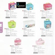Saringan santan, wajan alumunium, teflon, panci, priuk, dandang, erus, sutil penggorengan, serok stainless, jepit, kitchen set. Selatan Jaya Distributor Barang Plastik Furnitur Surabaya Indonesia Box Plastik Pesona Case Untuk Tempat Hadiah Merk L Case Wadah Ulang Tahun
