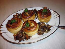 Bouchees Au Confit De Canard Et Aux Cepes Recette Confit De Canard Recette Cepes Recettes De Cuisine