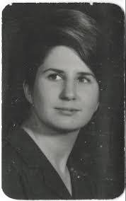 Elizabeth Fodor's Instagram, Twitter & Facebook