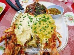 Hua hin night market is located between phetkasem road and the railway line. Cheap And Delectable Seafoods In Hua Hin Night Market Foodgem Food Travel