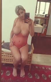 Sensational Natalia Terletska posing nude for her fans blog