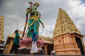 Sri maha mariamman alayam is a temple for the goddess amman who is the presiding deity. Bewildering Hindu Temples In Malaysia Beholding Stunning Artifacts Varnam My