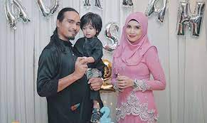 Liputan6.com, jakarta kumpulan gambar2 lucu dan aneh bisa kamu jadikan sebagai hiburan. Izreen Azminda Akui Selesa Berkawan Dengan Bekas Suami