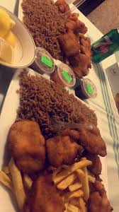 مطاعم وكافيهات جدة على تويتر مطعم البحار اكلهم لذيذ وطازج واسعارهم مناسبة جدا كامل الطلب ب٤٦ ريال فقط جلسات عوائل الموقع حي السلامه بجوار فندق الدار البيضاء Https T Co Jcnkfugnjz