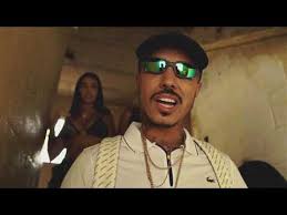 O baile lotado e as bunda chacoalhando, jogando jogando Catucada Violenta Mc Livinho Letra Da Musica Cifra Club