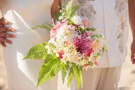 Remember to read customer reviews and view the florist's handy work. 100 Beach Wedding Bouquets Tropical To Boho Inspiration