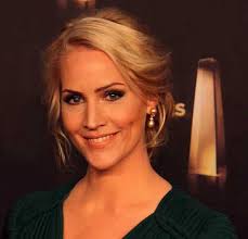 Ob sich judith rakers tatsächlich einmal völlig ungeschminkt ins tv trauen wird? Judith Rakers Ist Manchmal Genervt Von Den Arbeitszeiten Bei Der Tagesschau Extremnews Die Etwas Anderen Nachrichten