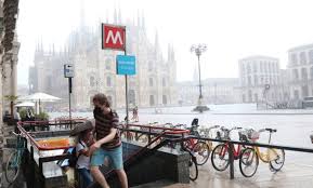 Allerta meteo, in arrivo forti temporali e grandine. Maltempo Al Nord Italia Pioggia E Grandine In Lombardia Disagi A Milano